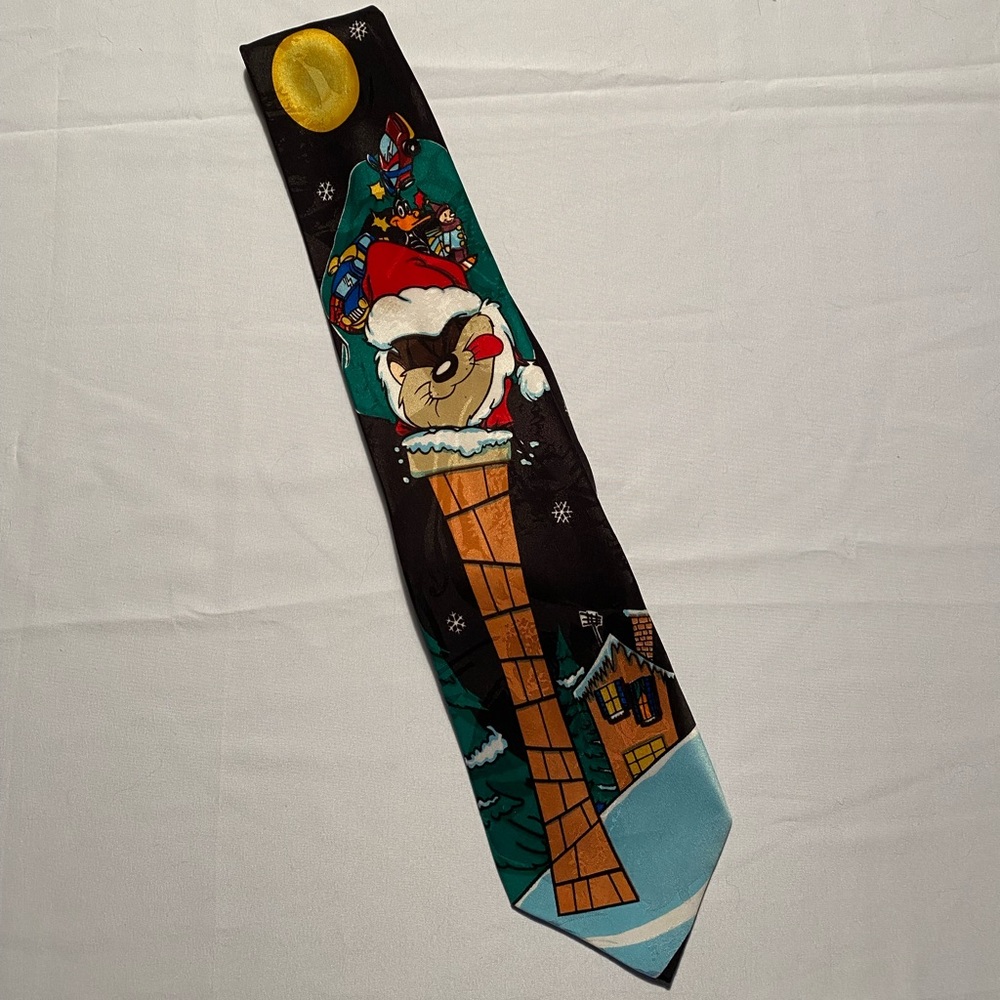Looney Tunes Tazmanian Devil neck tie.